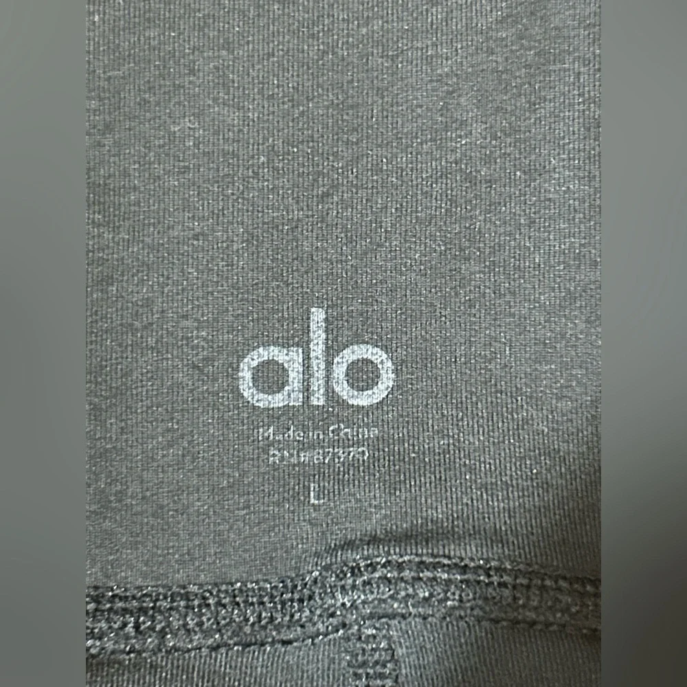 Alo Yoga High Waist Airbrush Facet Leggings in black Size Large - Picture 6 of 7